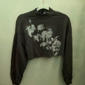 H&M Cropped Grey Hoodie Slight Turtleneck Graffiti Print Size S